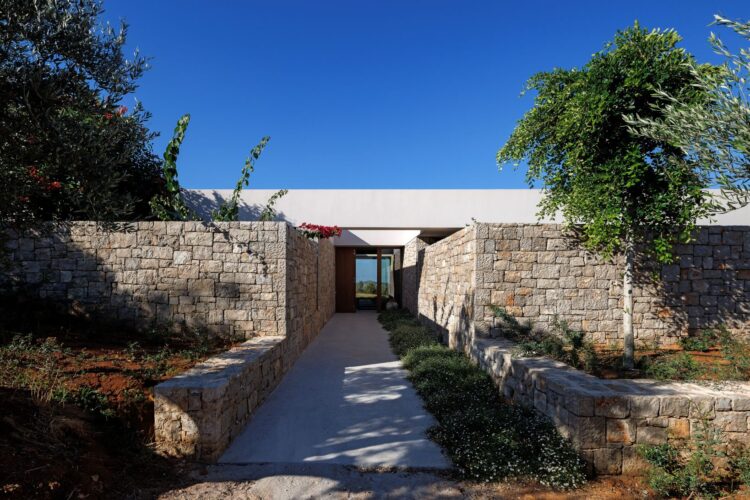 Villa Kalliste Luxus Ferienvilla Peloponnes Griechenland Mieten Eingang