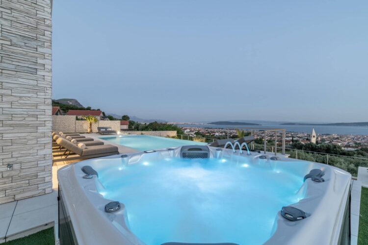Villa Kastela Riviera Luxus Ferienhaus Kroatien Dalmatien Mieten (20)