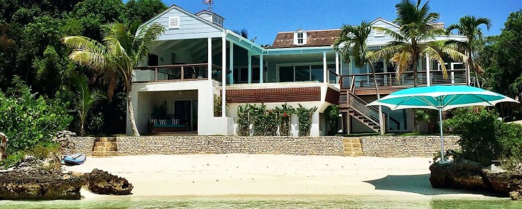 Villa King´s View Bahamas Außenansicht Inselurlaub Luxus Ferienhaus mieten