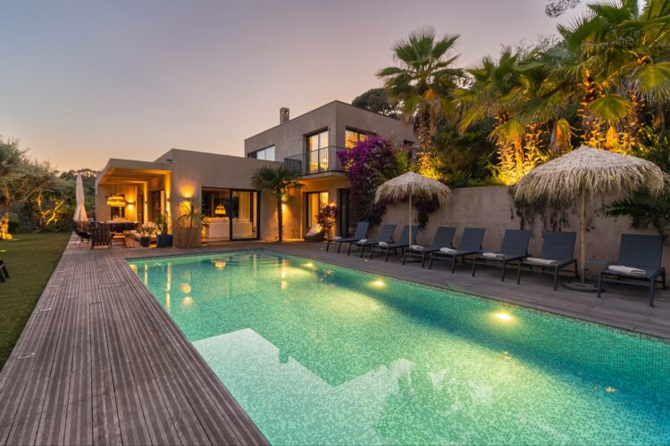 Villa La Boheme Luxus Ferienhaus Cote D Azur Mieten Pool By Night