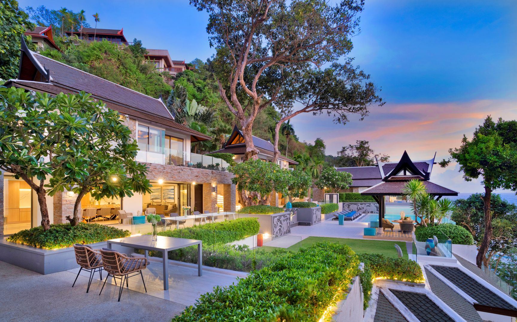 Villa La Prana Luxus Ferienhaus Phuket Thailand Am Meer Mieten Abendstimmung