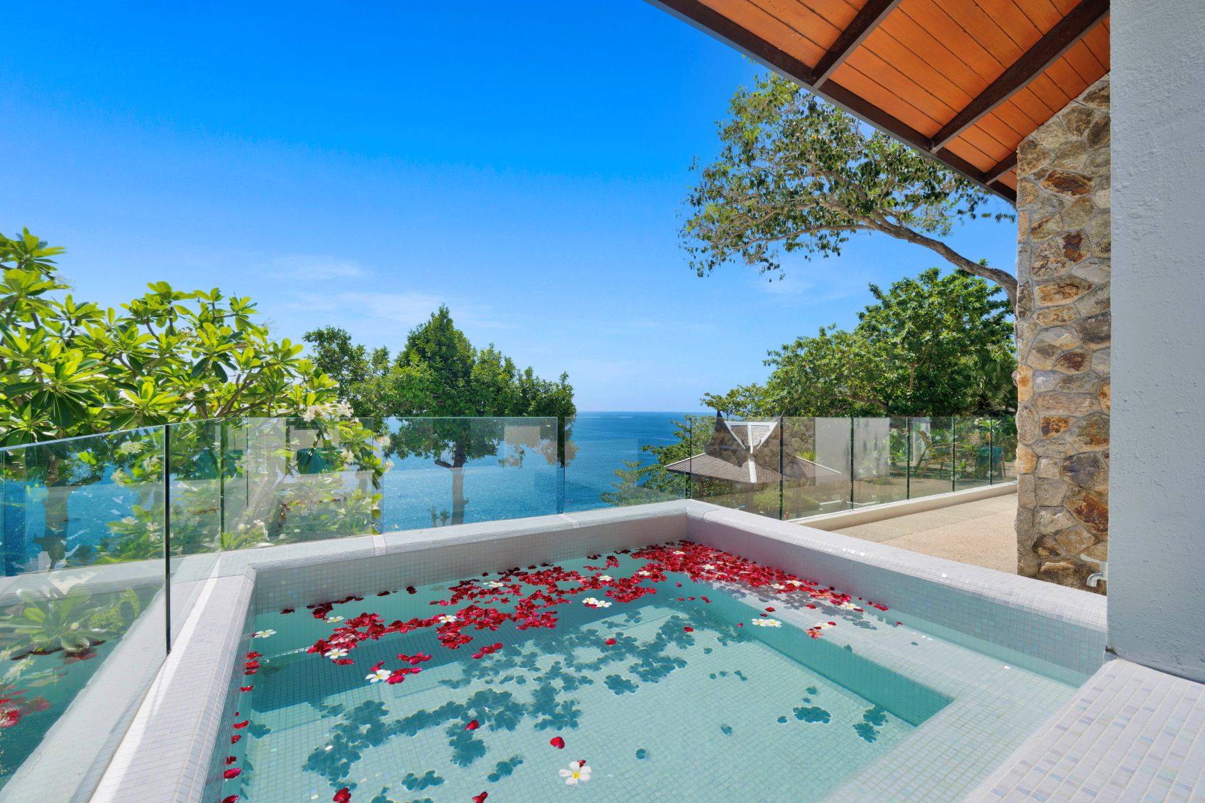 Villa La Prana Luxus Ferienhaus Phuket Thailand Am Meer Mieten Badewanne