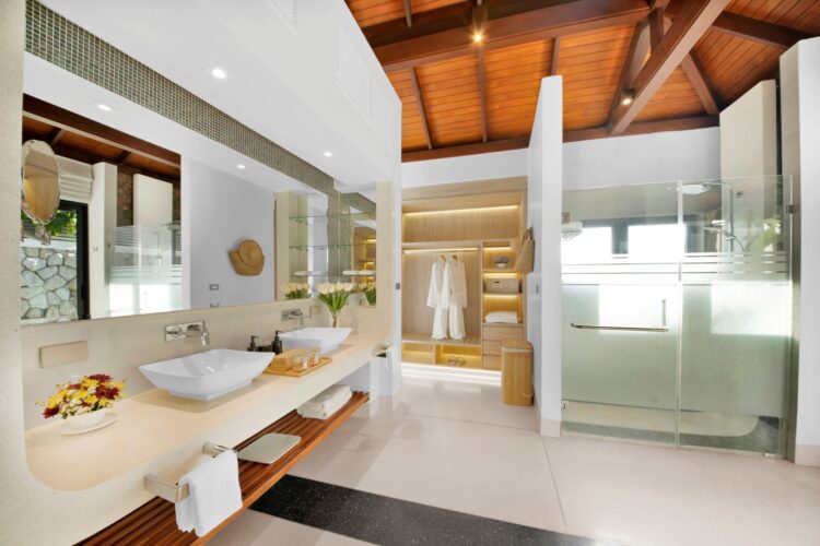 Villa La Prana Luxus Ferienvilla Phuket Thailand Am Meer Mieten Modernes Bad