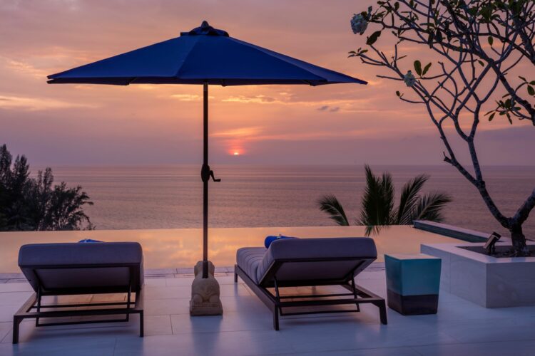 Villa La Thale Luxuriöses Ferienhaus Phuket Liegen Am Pool