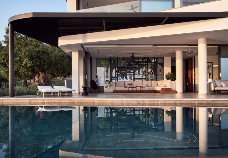 Villa Lagomadra Luxus Ferienvilla Chalikidiki Mieten Poolterrasse