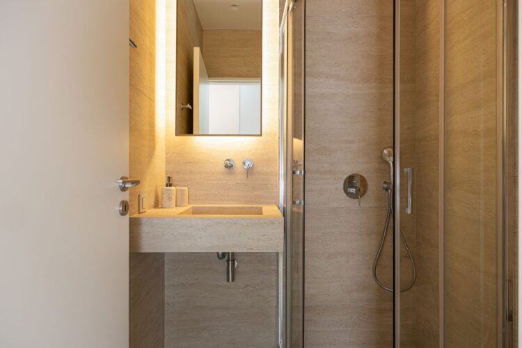 Villa Layla Luxus Ferienhaus Kreta Mit Pool Mieten Dusche
