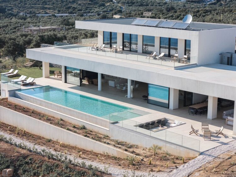 Villa Layla Luxus Ferienhaus Kreta Mit Pool Mieten Frontansicht