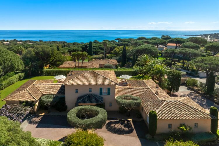 Villa Le Laurier Rose Luxus Ferienhaus Cote D Azur Mieten Lage
