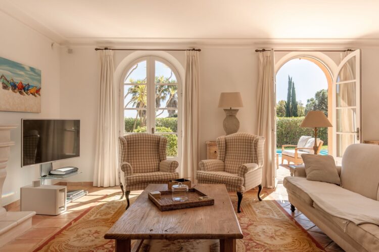 Villa Le Laurier Rose Luxus Ferienhaus Cote D Azur Mieten Sofa