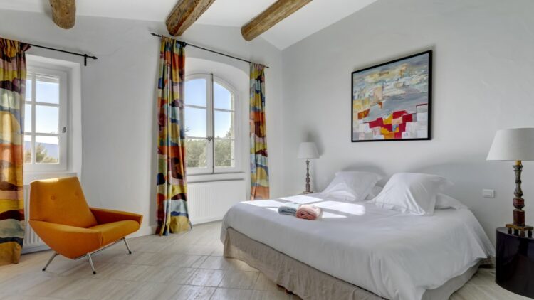 Villa Le Mourre Ferienvilla Provence Mieten Schlafzimmer Mit Einzelstücken