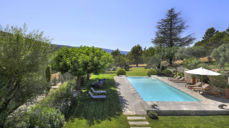 Villa Le Mourre Luxus Ferienhaus Provence Pool Mit Sonnenliegen