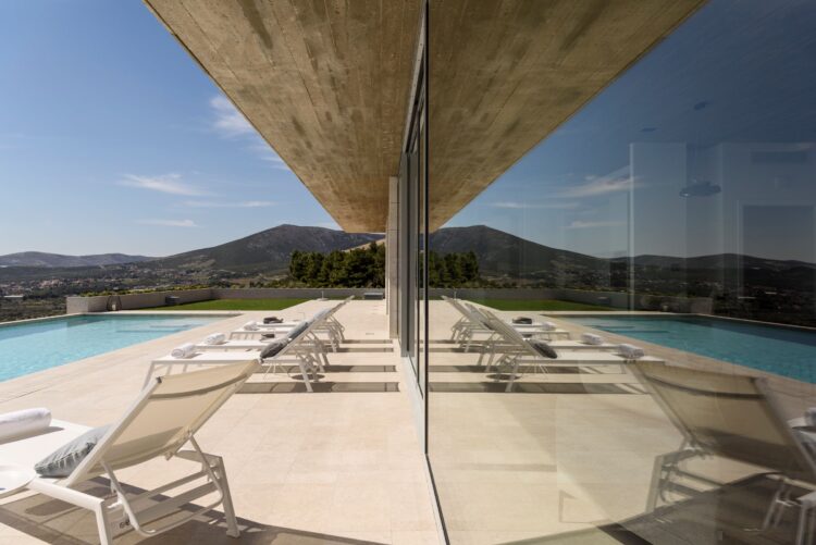 Villa Liliana Luxus Ferienhaus Dalmatien Kroatien Mieten Glasfront