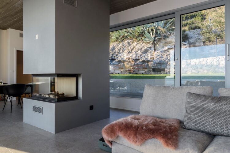 Villa Liliana Luxus Ferienhaus Dalmatien Kroatien Mieten Kamin