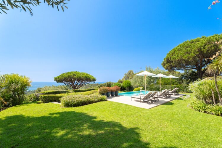 Villa Lily Luxus Ferienhaus Cote D Azur Mieten Garten