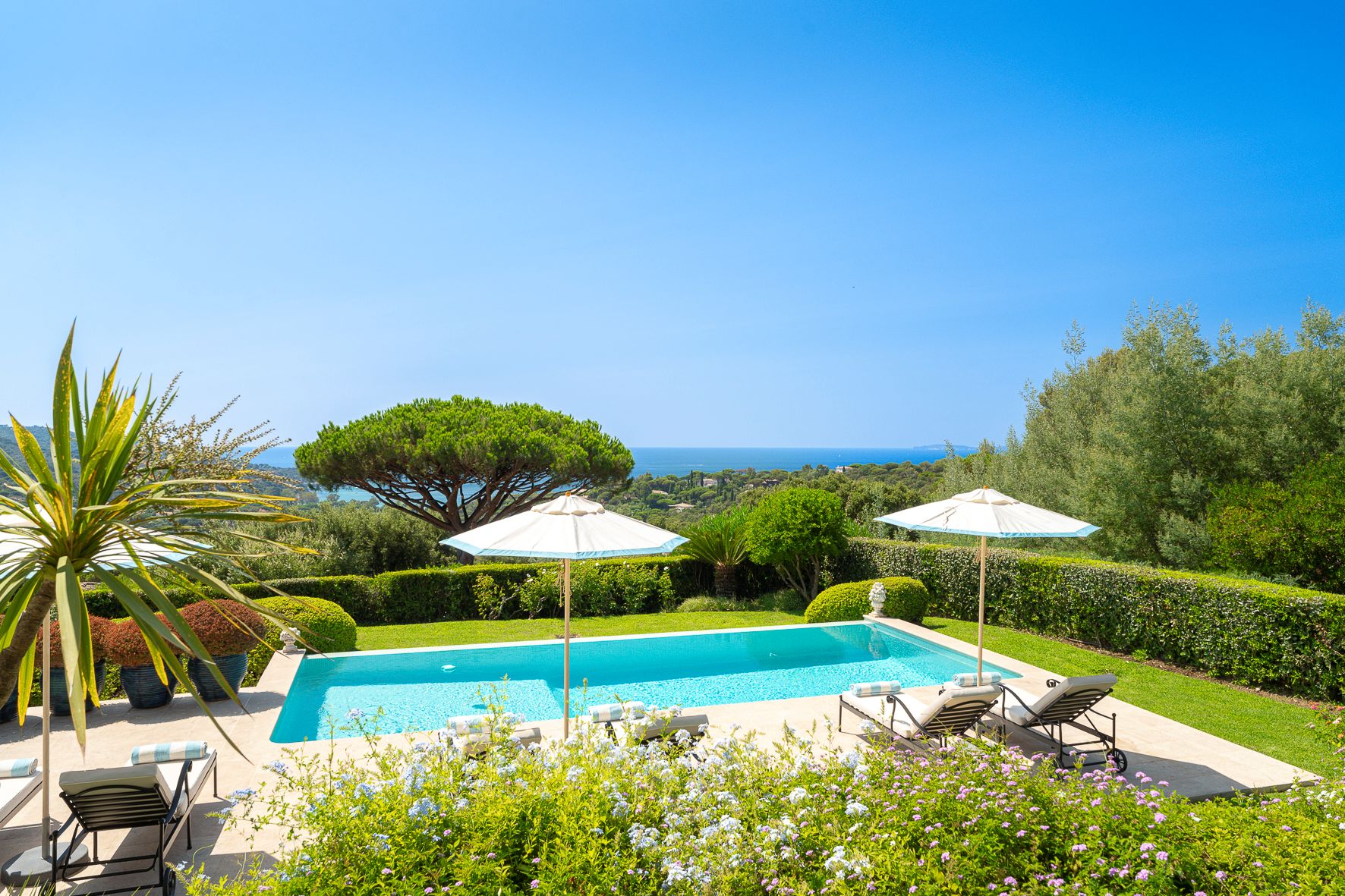 Villa Lily Luxus Ferienhaus Cote D Azur Mieten View