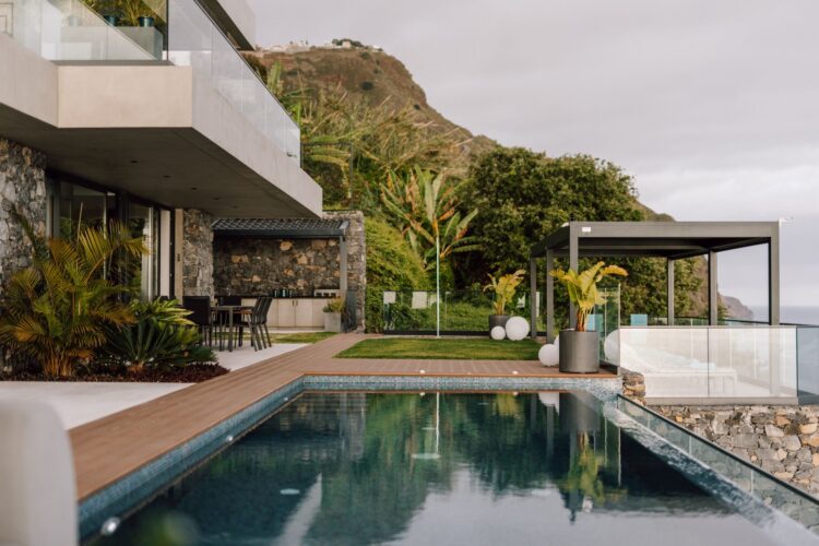 Villa Madeira Luxus Ferienhaus Madeira Portugal Mieten Poolbereich