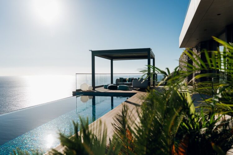 Villa Madeira Luxus Ferienhaus Madeira Portugal Mieten Poolterrasse