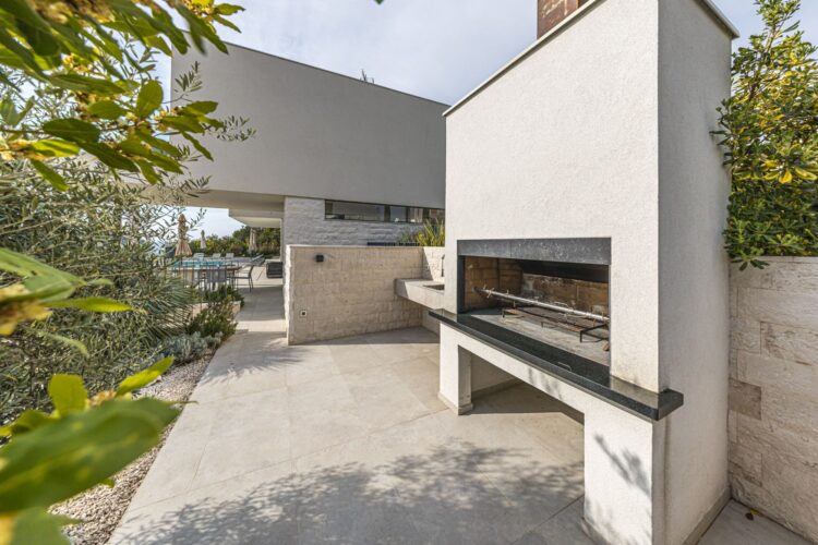 Villa Magnolia Luxus Ferienhaus Kroatien Mieten Bbq