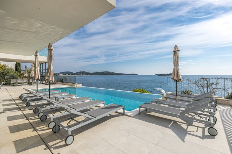 Villa Magnolia Luxus Ferienhaus Kroatien Mieten Liegen