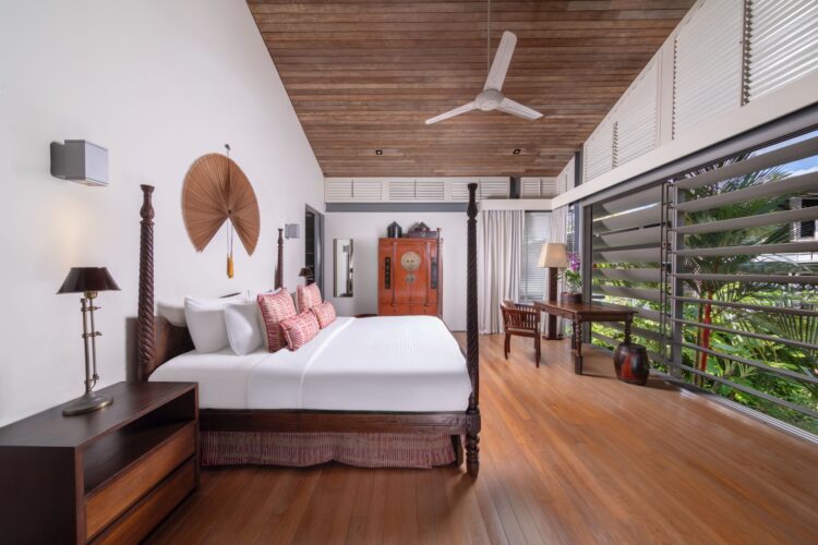 Villa Malee Sai Luxus Ferienhaus Phuket Am Strand Mieten Bett