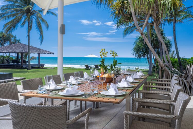 Villa Malee Sai Luxus Ferienhaus Phuket Am Strand Mieten Dinner