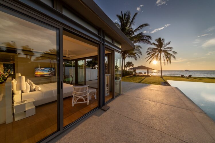 Villa Malee Sai Luxus Ferienhaus Phuket Am Strand Mieten Sunset