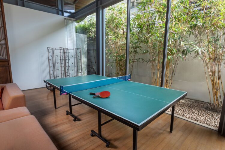 Villa Malee Sai Luxus Ferienhaus Phuket Am Strand Mieten Tischtennis