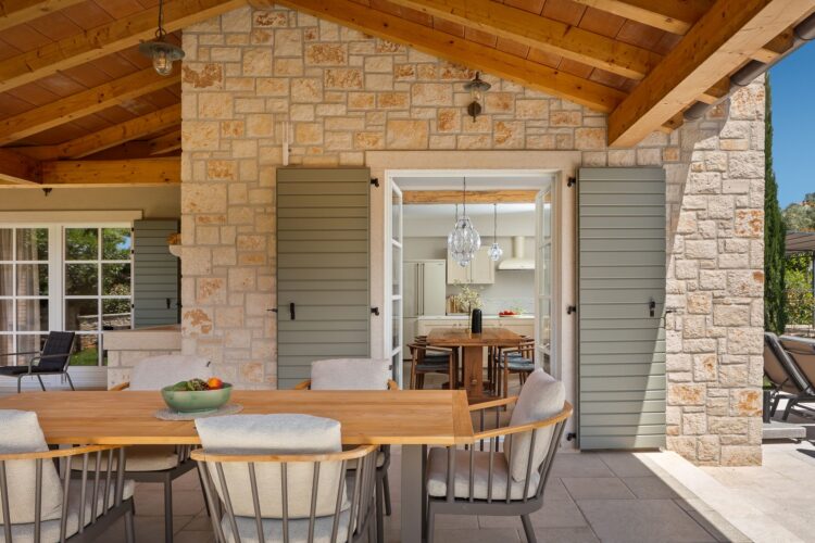 Villa Mali Vabriga Luxus Ferienhaus Istrien Kroatien Mieten Alfresco Essbereich
