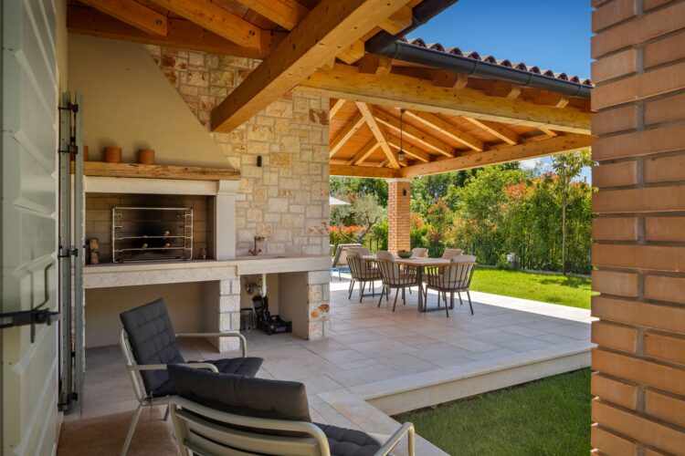 Villa Mali Vabriga Luxus Ferienhaus Istrien Kroatien Mieten Grill