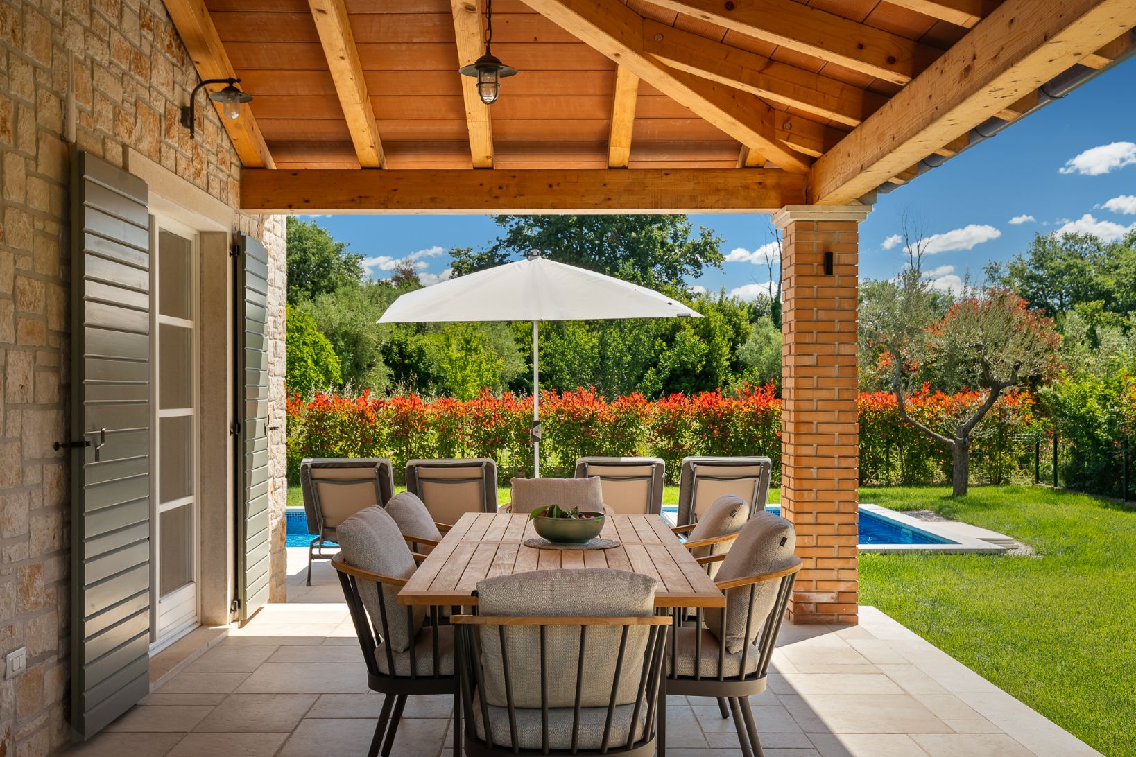 Villa Mali Vabriga Luxus Ferienhaus Istrien Kroatien Mieten Outdoor Essbereich