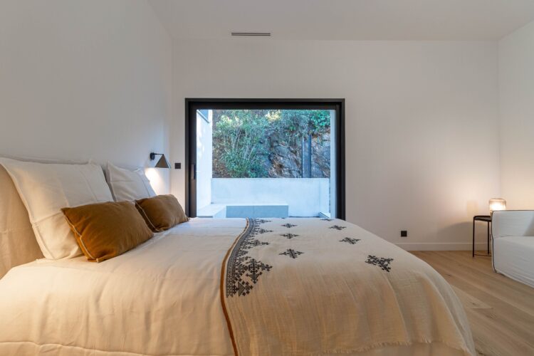 Villa Manon Luxus Ferienhaus Cote D Azur Mieten Bett