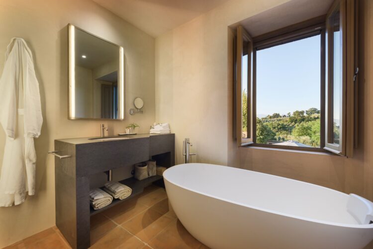 Villa Montalcino Luxus Ferienhaus Toskana Mieten Badewanne