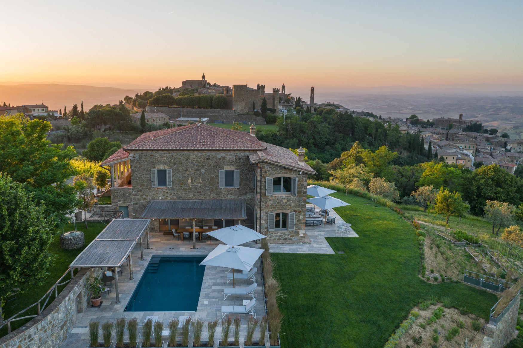 Villa Montalcino Luxus Ferienhaus Toskana Mieten Drohne