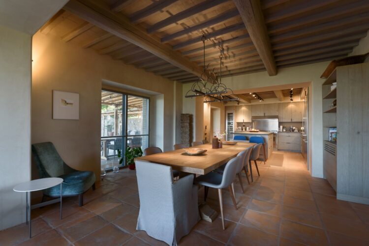Villa Montalcino Luxus Ferienhaus Toskana Mieten Esstisch
