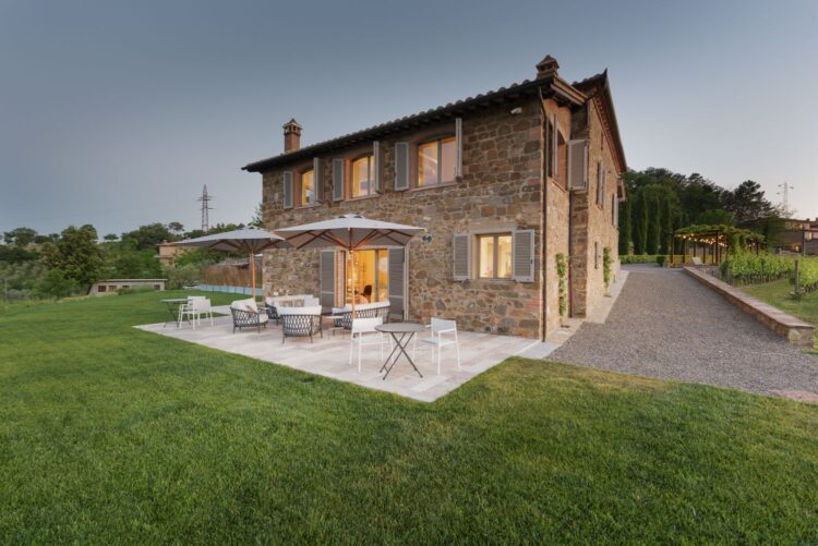 Villa Montalcino Luxus Ferienhaus Toskana Mieten Garten