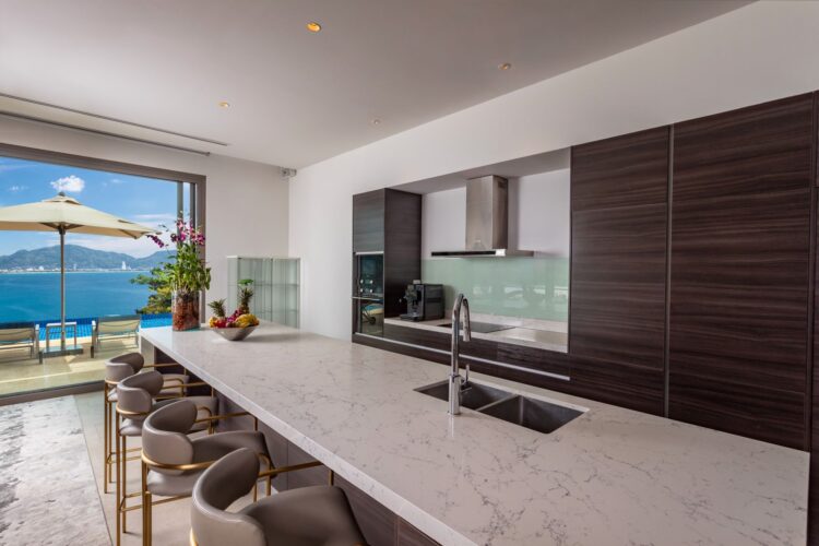 Villa Narissa Luxus Ferienhaus Phuket Mit Pool Mieten Küche