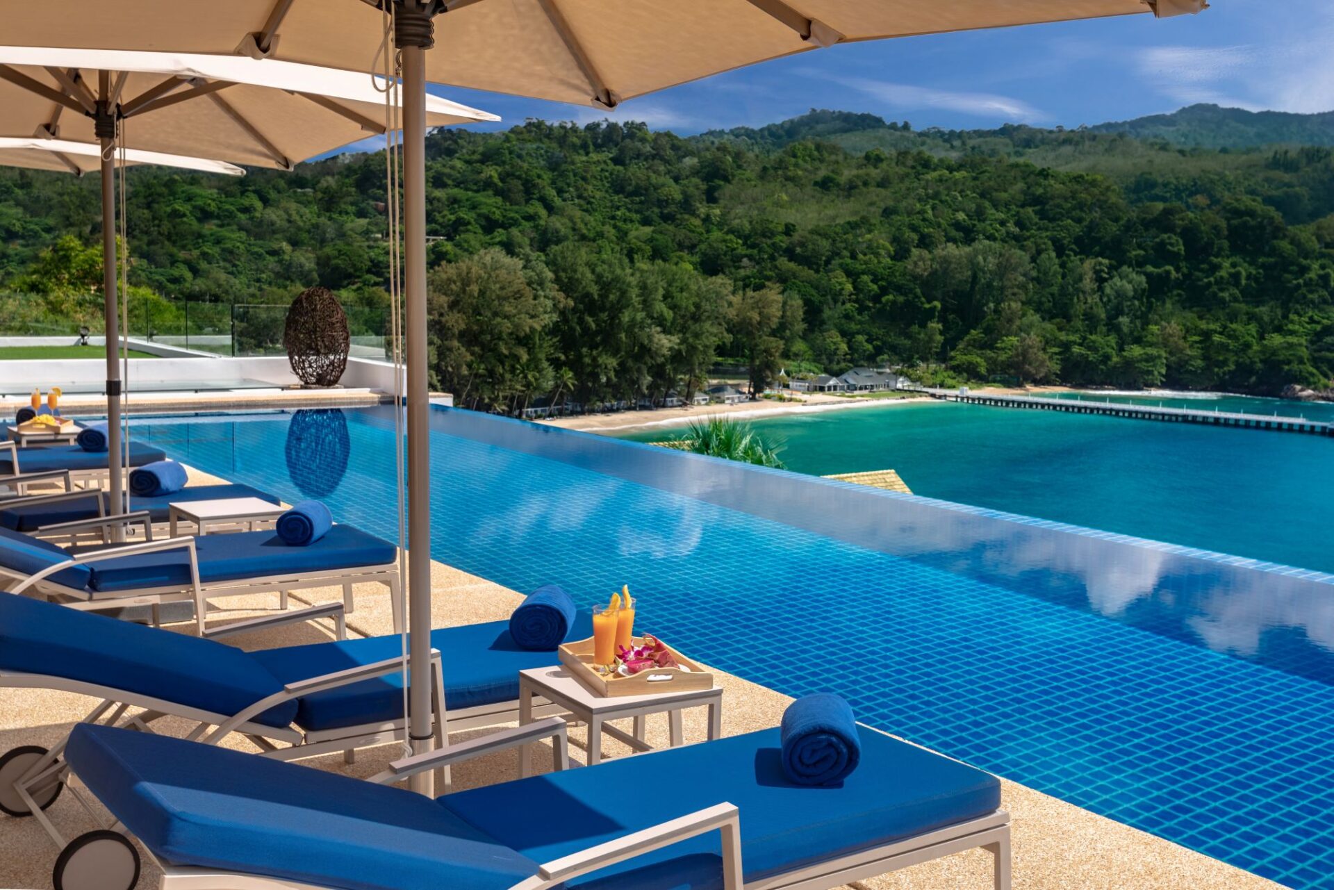 Villa Narissa Luxus Ferienhaus Phuket Mit Pool Mieten Meerblick