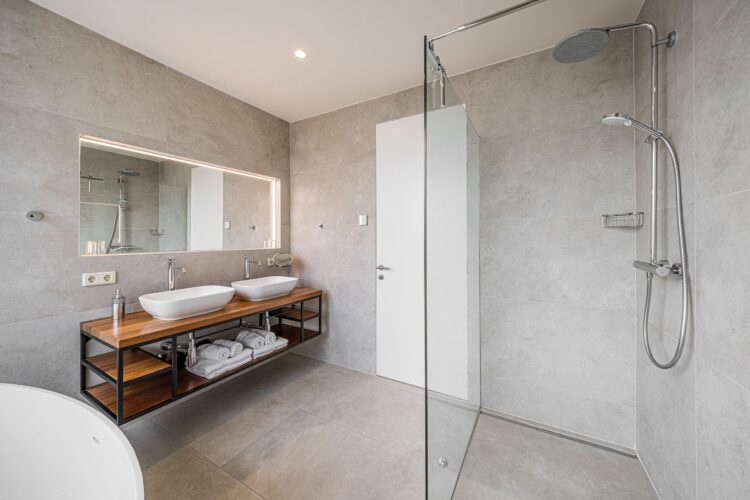 Villa Oleander Luxus Ferienhaus Kroatien Am Meer Mieten Dusche