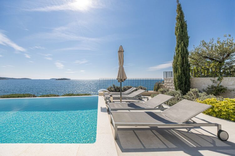 Villa Oleander Luxus Ferienhaus Kroatien Am Meer Mieten Poolbereich