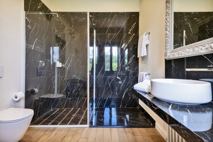 Villa Olive Grove Luxus Ferienhaus Toskana Mieten Bad