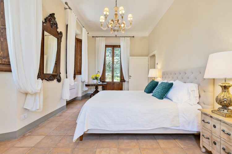 Villa Olive Grove Luxus Ferienvilla Toskana Mieten Schlafbereich