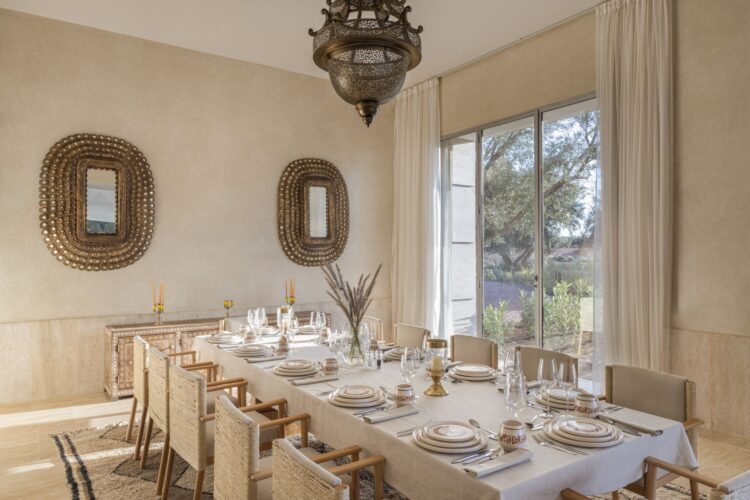 Villa Ourika Luxus Ferienhaus Marokko Mieten Esszimmer