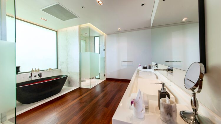 Villa Paradiso Luxus Ferienhaus Phuket Mieten Bad