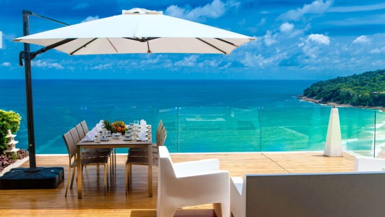 Villa Paradiso Luxus Ferienhaus Phuket Mieten Terrasse