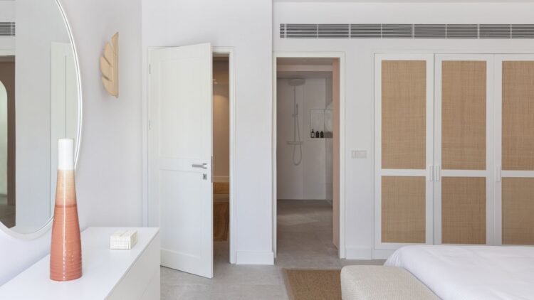 Villa Parasporos Beach Luxus Ferienhaus Paros Griechenland Mieten Design