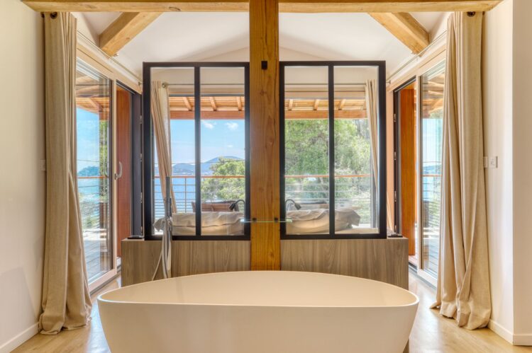 Villa Port Cros Luxus Ferienhaus Cote D Azur Mieten Badewanne