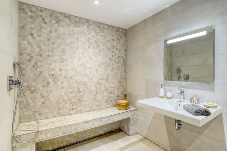 Villa Port Cros Luxus Ferienhaus Cote D Azur Mieten Dusche