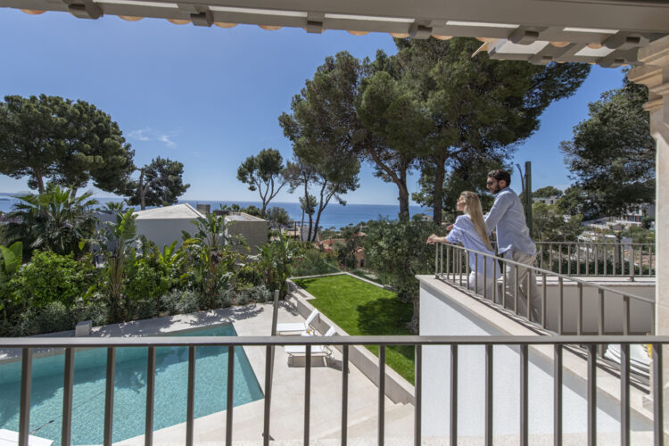 Villa Portals Riviera Mallorca Balkon Auf Pool