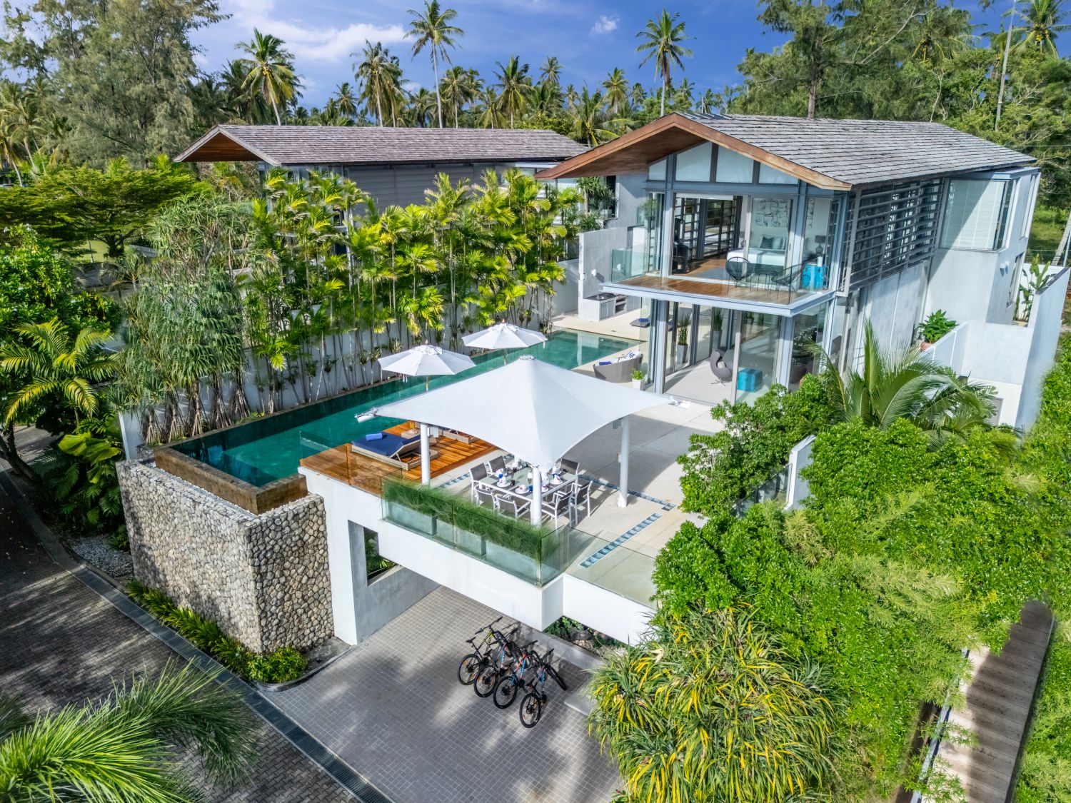 Villa Roxo Luxus Ferienhaus Phuket Am Meer Mieten Außenansicht
