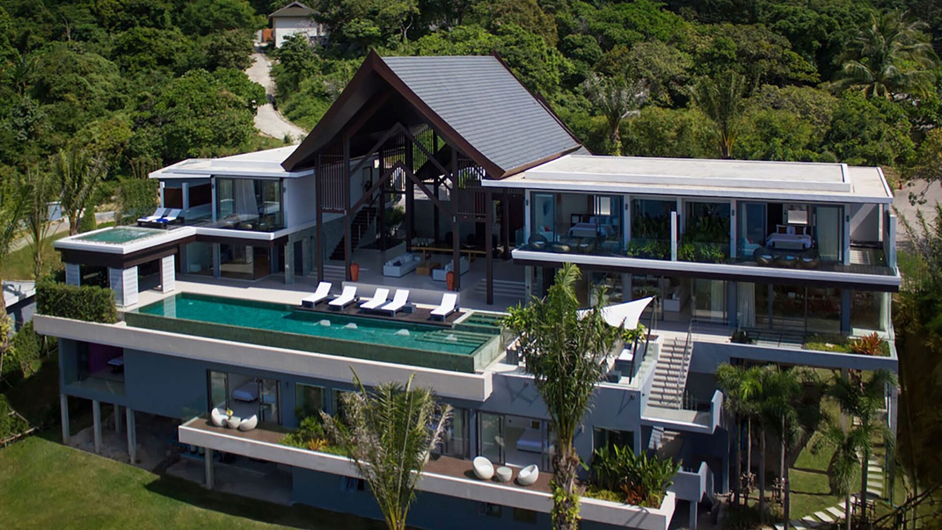 Villa Saan Luxus Ferienhaus Phuket Mit Meerblick Mieten Frontansicht